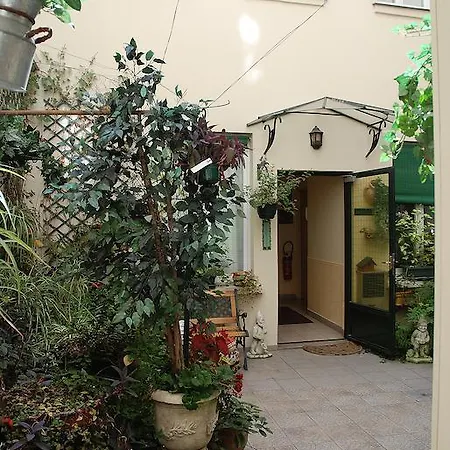Transcontinental Hotel