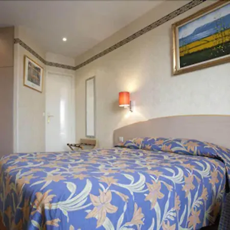Transcontinental Hotel Paris
