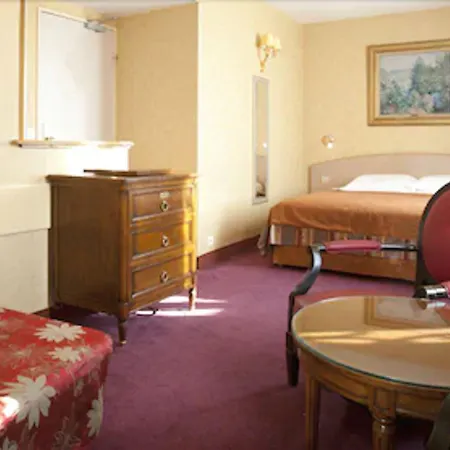 Transcontinental פריז