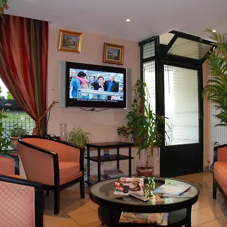 Transcontinental Hotel Paris