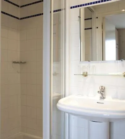 Transcontinental Paříž