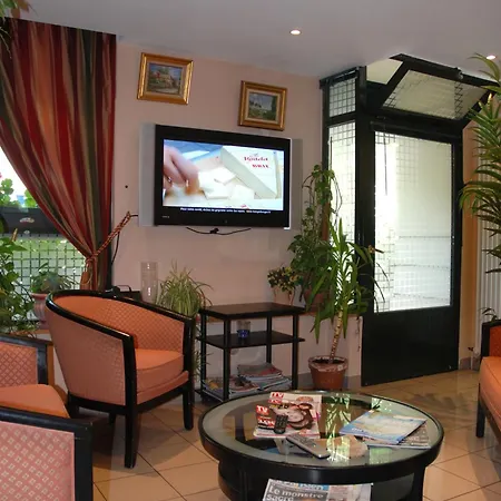 Transcontinental Szálloda