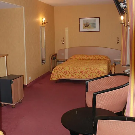 Transcontinental Hotel